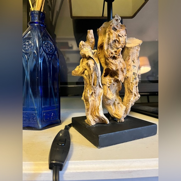 Driftwood table lamp - Picture 3 of 5